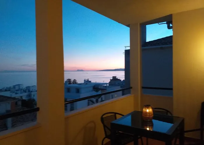 Terrace By The Sea Penthouse & Puerto De 에스테포나