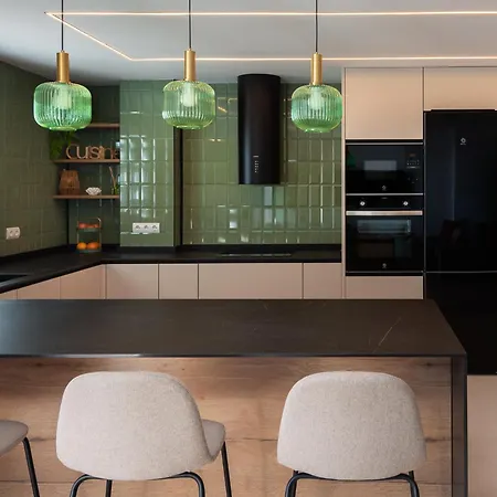 Terrace By The Sea Penthouse & Puerto De *