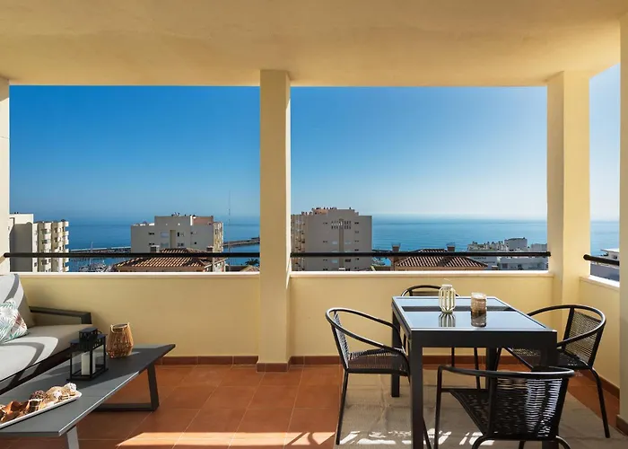 Terrace By The Sea Penthouse & Puerto De Appartement Estepona